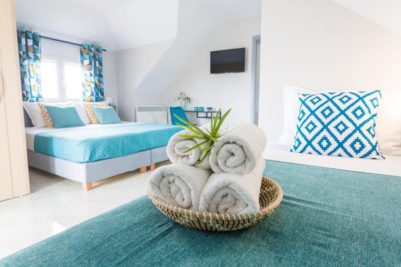 Joya Ofrynio Stylish Suites Ofrínion Exteriör bild