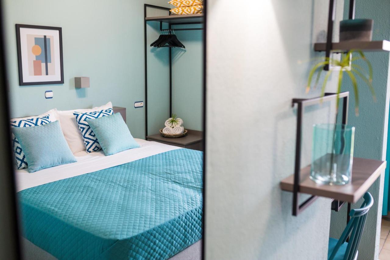Joya Ofrynio Stylish Suites Ofrínion Exteriör bild