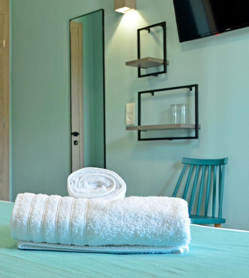 Joya Ofrynio Stylish Suites Ofrínion Exteriör bild